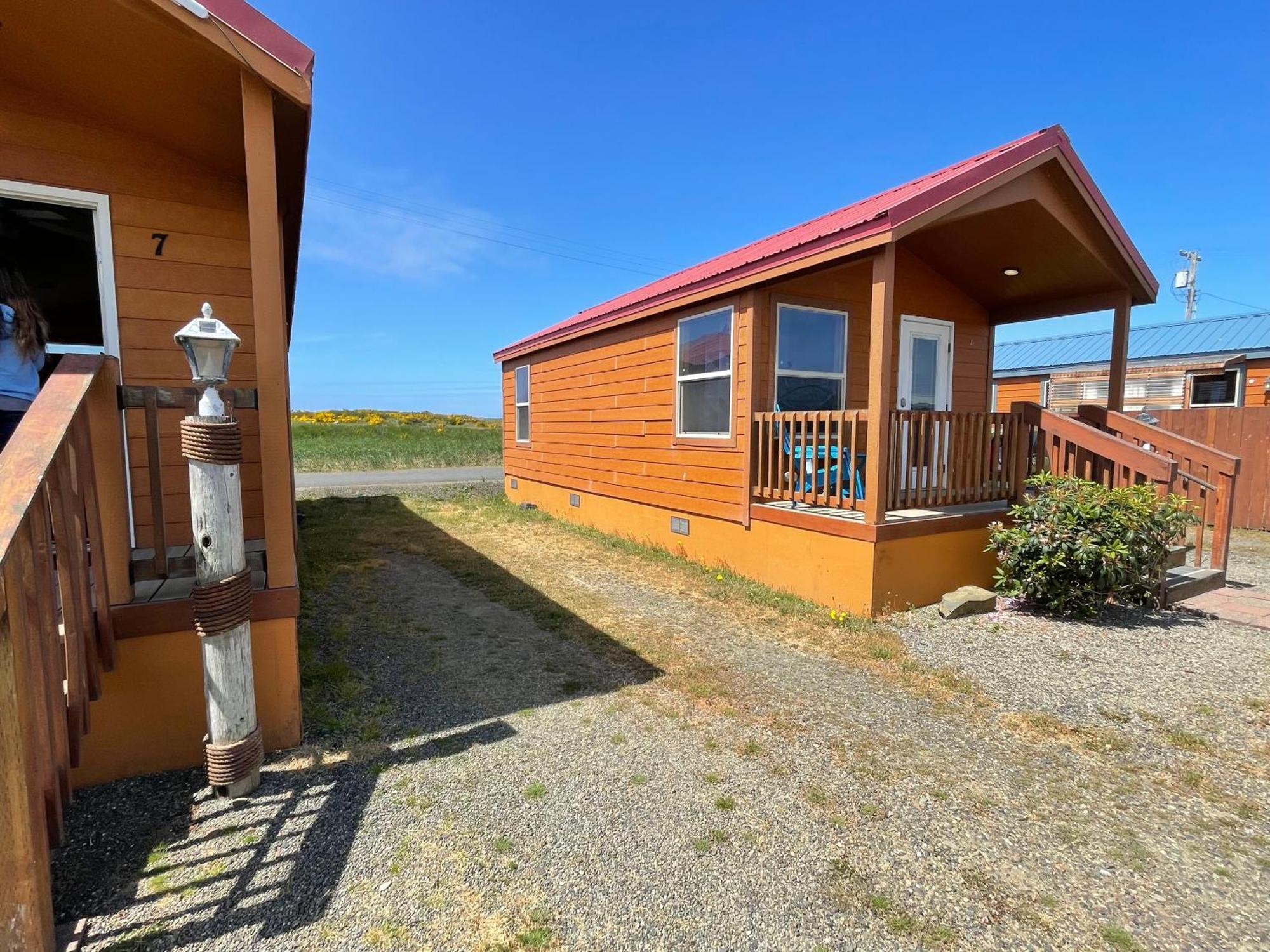 Westport Inn Cabins Exterior foto